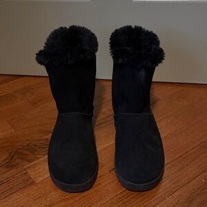 Women's Black Fur-Lined Boots